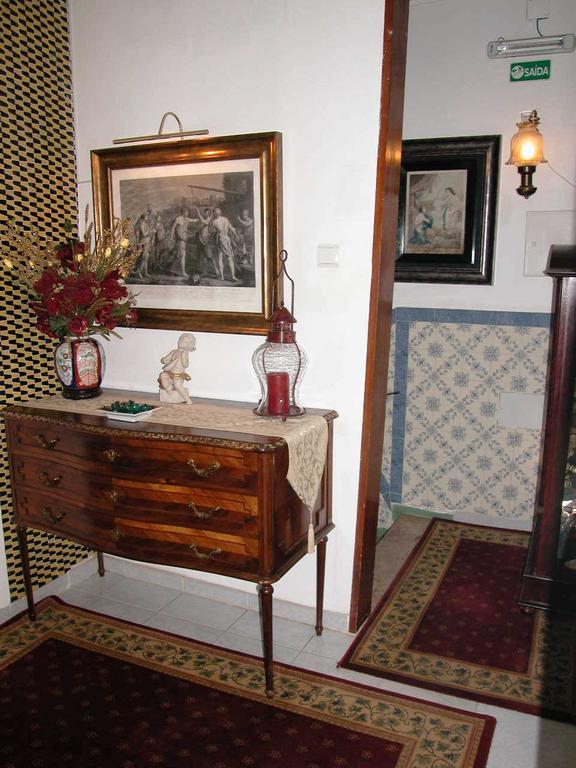 Casa Amarela Guesthouse Lagos Room photo